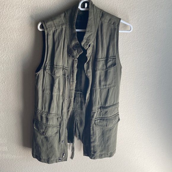 Sanctuary Jackets & Coats Sanctuary Large Womens Zipup Army Green